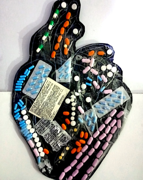 Obra: "Corazón dopado y medicado"